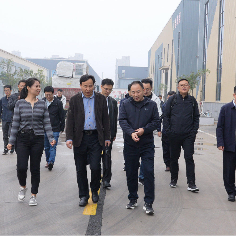 齊魯工業(yè)大學(xué)調(diào)研組到荷凈集團(tuán)實(shí)地調(diào)研企業(yè)專(zhuān)利許可應(yīng)用情況