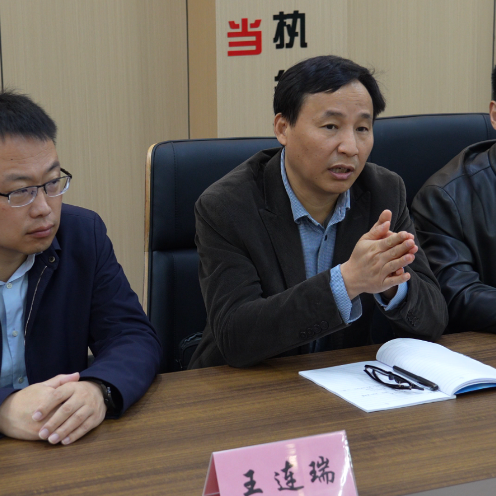 齊魯工業(yè)大學(xué)調(diào)研組到荷凈集團(tuán)實(shí)地調(diào)研企業(yè)專(zhuān)利許可應(yīng)用情況